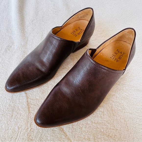 SoftWalk Dark Brown Leather Flats - Picture 12 of 12